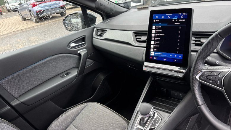 Renault Symbioz 1.6 E-Tech FHEV 145 Techno 5dr Auto Hybrid Estate